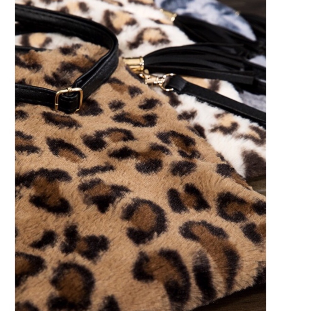 💃ONE LEFT Chic Leopard Print Faux Fur Bag - Picture 4 of 5
